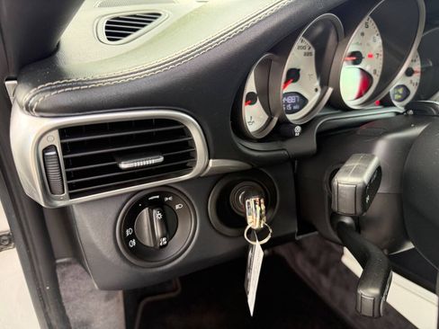 Used 2007 Porsche 911 Turbo AWD/4WD image 29