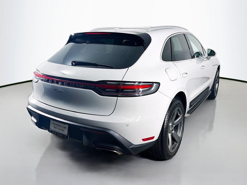 Certified 2026 Porsche Macan Turbo AWD/4WD image 9