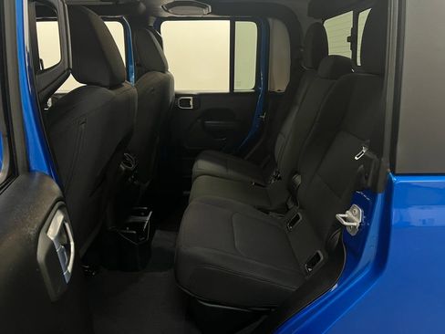 Used 2021 Jeep Gladiator Sport AWD/4WD image 25