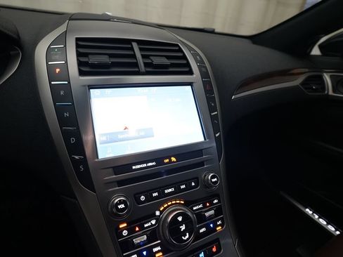 Used 2020 Lincoln MKZ Reserve w/ Monochromatic Package AWD/4WD image 6