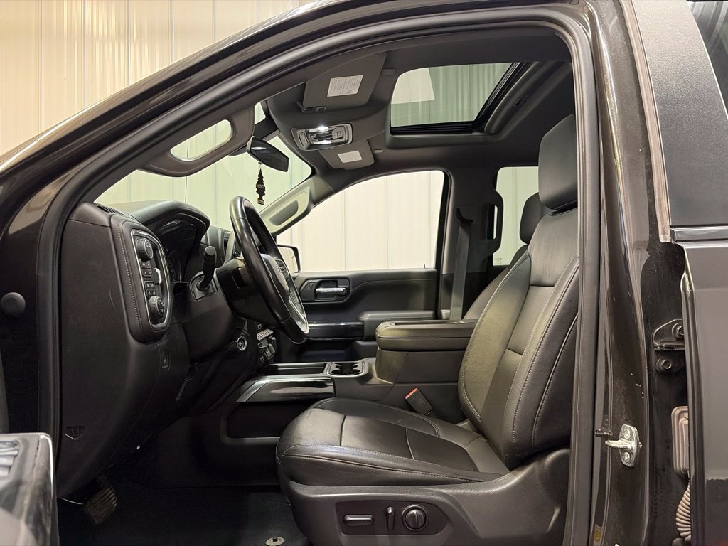 Used 2021 Chevrolet Silverado 1500 RST w/ Convenience Package II AWD/4WD image 11
