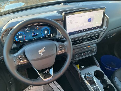 New 2025 Ford Bronco Sport Outer Banks w/ Outer Banks Tech Package+ AWD/4WD image 25