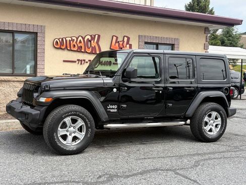 Used 2020 Jeep Wrangler Unlimited Sport S AWD/4WD image 4