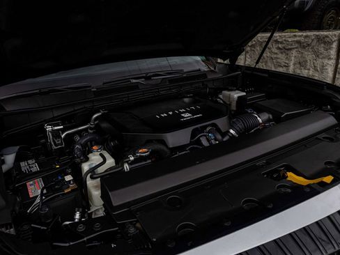 Used 2025 INFINITI QX80 Sensory AWD/4WD image 37