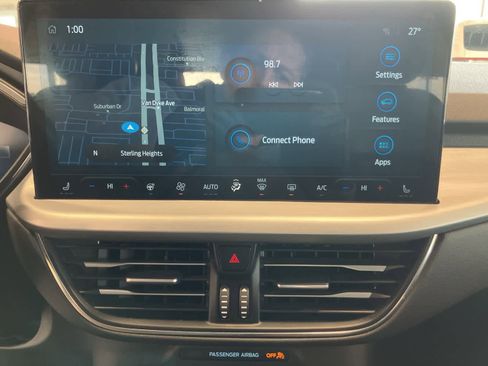 Used 2024 Ford Escape Platinum image 20