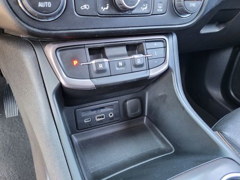 Used 2022 GMC Terrain AT4 w/ Tech Package image 20