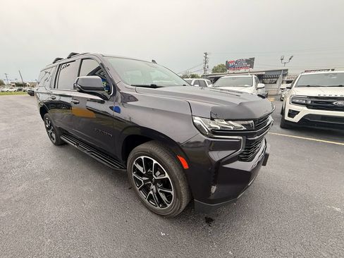 Used 2023 Chevrolet Suburban RST w/ Sport Performance Package AWD/4WD image 1
