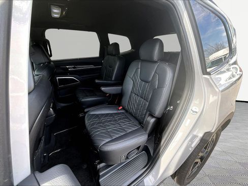 Used 2024 Kia Telluride EX X-Line AWD/4WD image 22