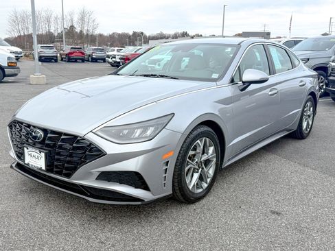 Used 2023 Hyundai Sonata SEL w/ Cargo Package image 3