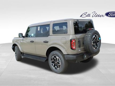 New 2026 Ford Bronco Outer Banks image 4