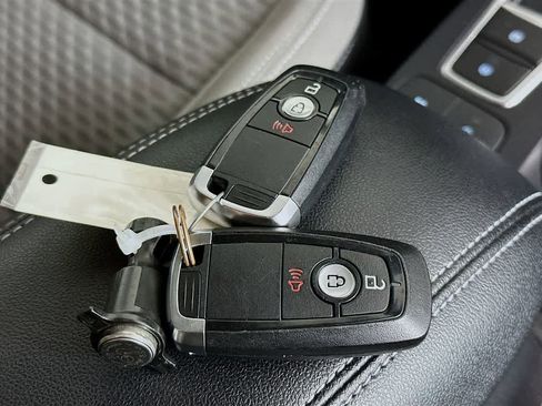 Certified 2022 Ford Escape SE image 21