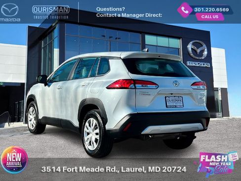 Used 2024 Toyota Corolla Cross L image 4