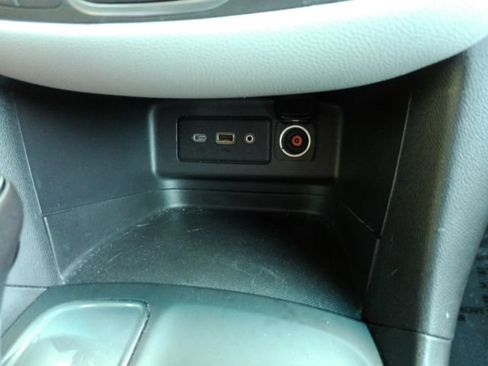 Used 2019 Chevrolet Equinox LT FWD image 42