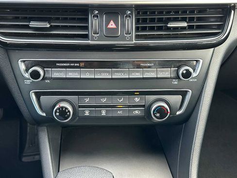 Used 2020 Kia Optima LX image 27