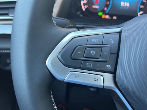 New 2026 Volkswagen Atlas SE image 32