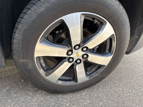 Used 2018 Chevrolet Traverse LT AWD/4WD image 16