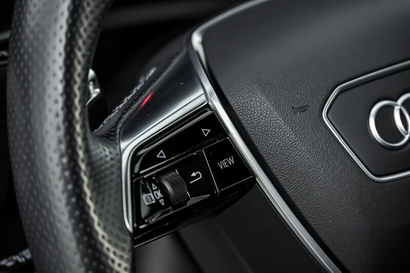 Used 2021 Audi RS 6 AWD/4WD image 21