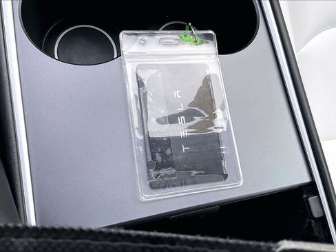 Used 2022 Tesla Model 3 Long Range image 22