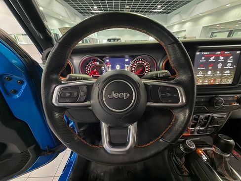 Used 2022 Jeep Gladiator Mojave w/ LED Lighting Group AWD/4WD image 16