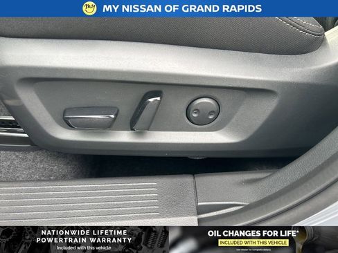 New 2026 Nissan Rogue SV w/ Cold Weather Package AWD/4WD image 12
