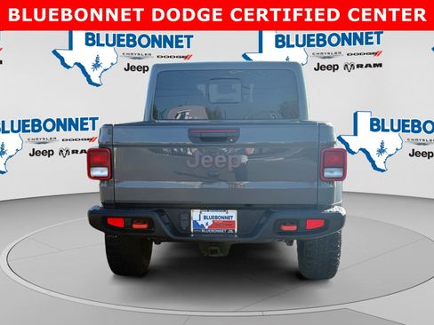 Used 2023 Jeep Gladiator Mojave w/ Cold Weather Group AWD/4WD image 6
