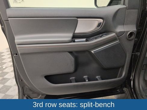 Used 2025 Ford Expedition Active image 40