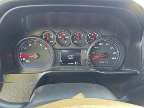 Used 2019 Chevrolet Silverado 1500 Custom w/ Custom Value Package image 19