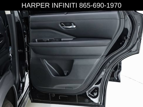 Used 2024 Nissan Pathfinder SL w/ SL Premium Package AWD/4WD image 31
