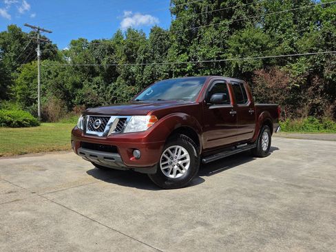 Used 2016 Nissan Frontier SV RWD image 1