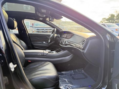Used 2015 Mercedes-Benz S 550 4MATIC Sedan image 25