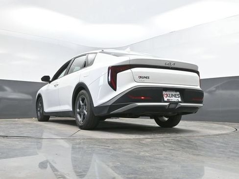 Used 2025 Kia K4 FWD image 47