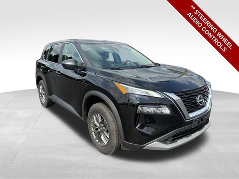 Used 2023 Nissan Rogue S AWD/4WD image 9