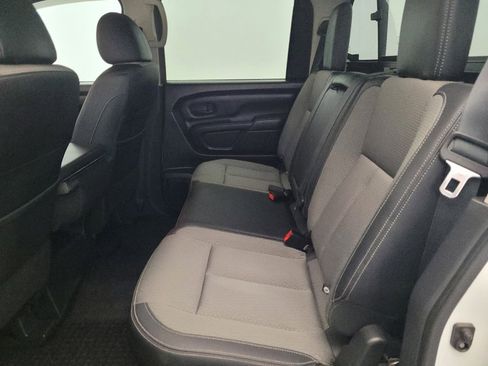 Used 2018 Nissan Titan S w/ S Utility Package image 18