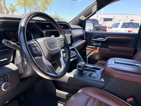 Used 2022 GMC Sierra 1500 Denali Ultimate AWD/4WD image 17