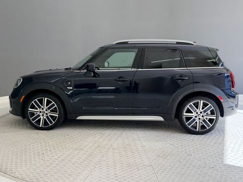 Used 2024 MINI Cooper Countryman S FWD image 2