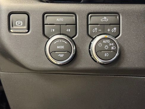 New 2026 GMC Sierra 1500 Elevation image 28