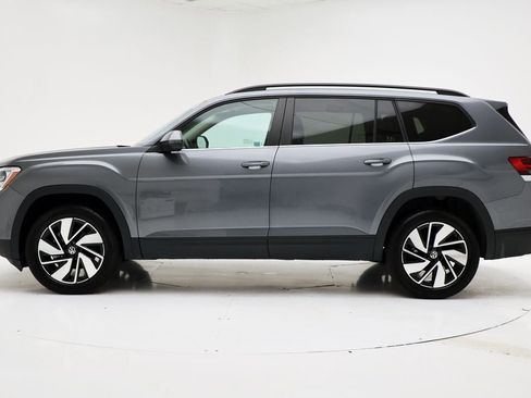 Used 2024 Volkswagen Atlas SE image 6