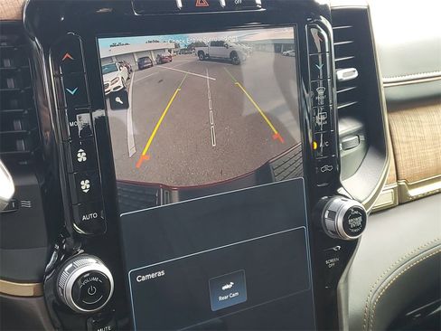 Used 2024 RAM 2500 Limited image 34