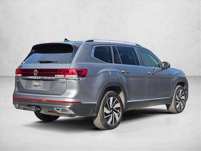 Used 2024 Volkswagen Atlas SEL AWD/4WD image 5
