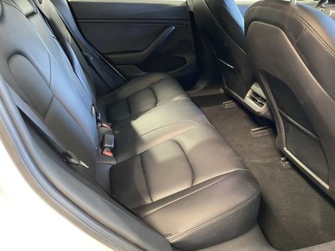 Used 2018 Tesla Model X 75D image 7