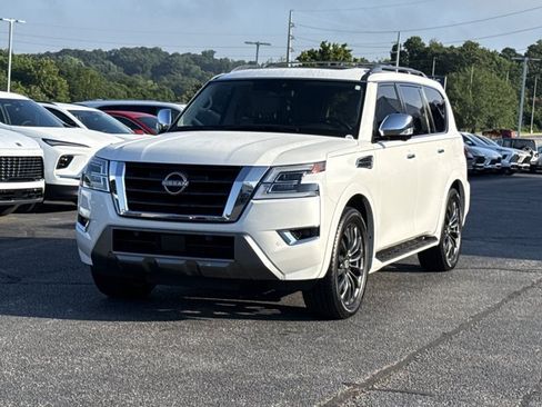 Used 2023 Nissan Armada Platinum w/ Captain's Chairs Package AWD/4WD image 17