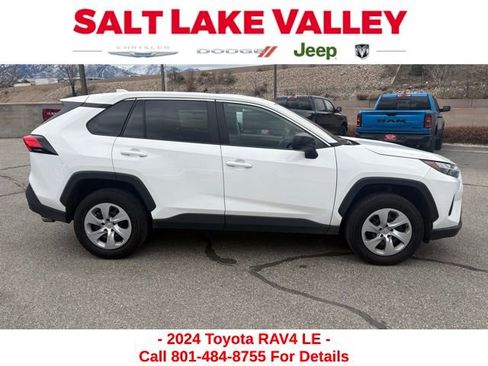 Used 2024 Toyota RAV4 LE image 5