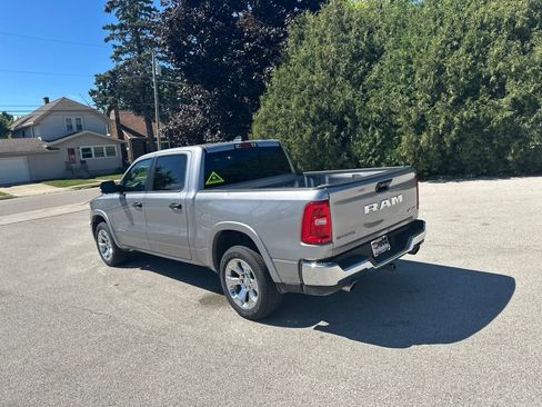 Used 2026 RAM 1500 Big Horn AWD/4WD image 4