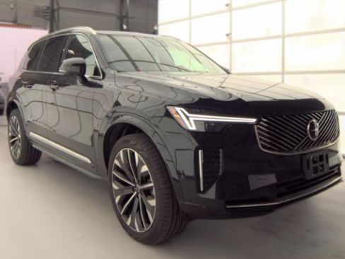 Used 2026 Volvo XC90 B6 Plus AWD/4WD image 2