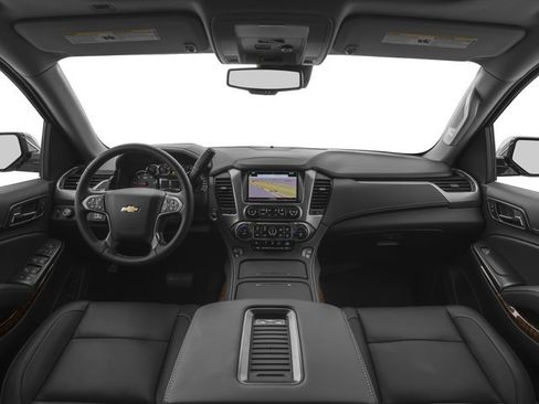 Used 2016 Chevrolet Suburban LTZ image 10