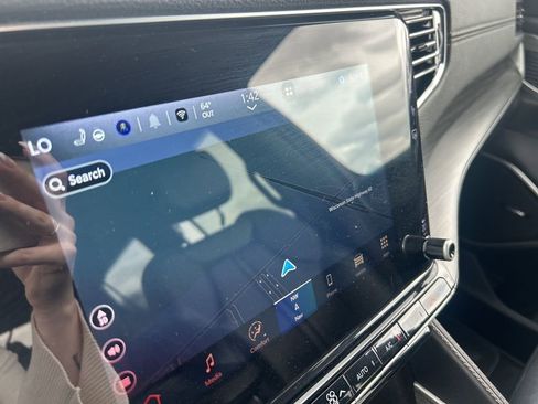 Used 2024 Jeep Wagoneer L Series III w/ Flexible Seating Group image 18