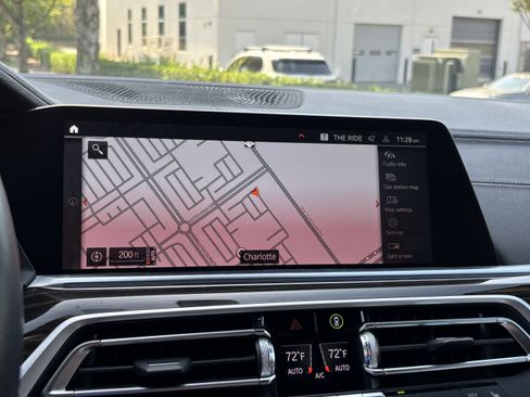 Used 2023 BMW X6 xDrive40i w/ Premium Package image 25