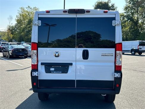 Used 2023 RAM ProMaster 2500 image 3
