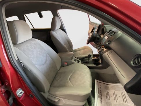 Used 2011 Toyota RAV4 4WD w/ Base L4 Extra Value Pkg image 9