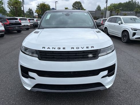 New 2025 Land Rover Range Rover Sport Dynamic SE image 9